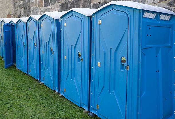 Types of Portable Toilets We Offer in Sun Village, CA